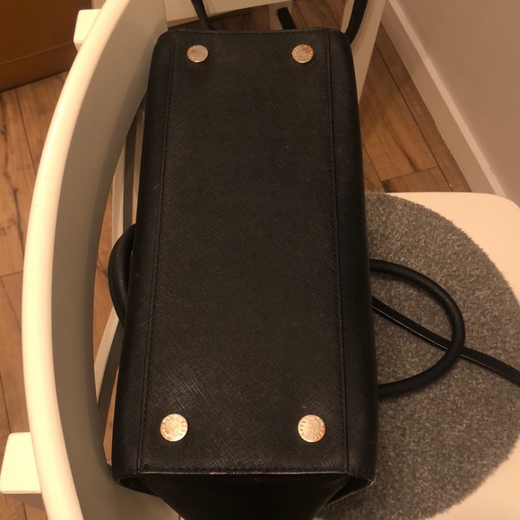 Michael Kors Purse - Picture 8 of 8